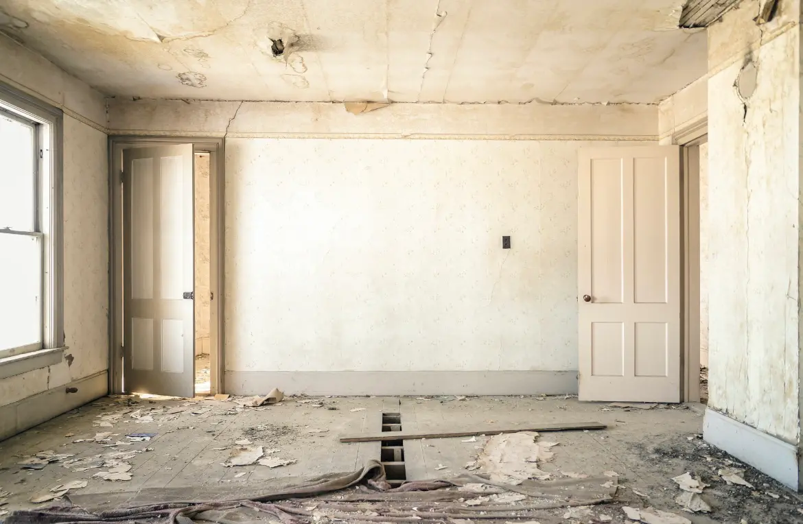 Waste disposal crew managing a cleanout project in Mississippi State